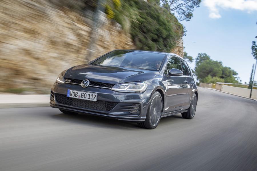  Volkswagen Golf GTD 3-Door 2017 года  (WW) (фото 6 из 11)